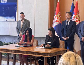Министарка Ирена Вујовић потписала уговор за изградњу регионалне санитарне депоније у Каленићу (5)