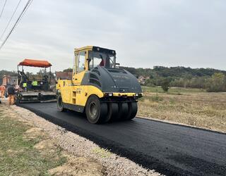Asfaltirana Ulica Sime Igumanova u MZ Mirosaljci (4)