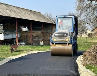 Asfaltiran krak ulice Kosovskih bozura u MZ Lukavica (4)