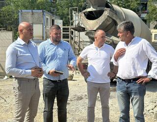 Radovi na izgradnji podzemne garaze (1)