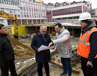 39f235c9720b9b2303688fa13a237348_8858793799