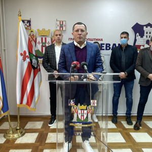 GO Lazarevac zapocela podelu autosedista (7)