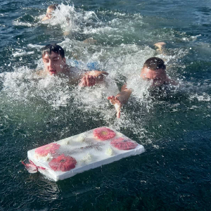 Bogojavljensko plivanje za Časni krst na jezeru Očaga 2023 (3)