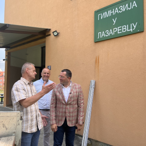 Radovi na zameni stolarije na objektu Gimnazije u Lazarevcu (14)