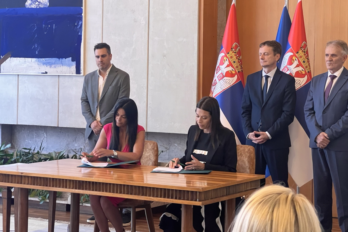 Министарка Ирена Вујовић потписала уговор за изградњу регионалне санитарне депоније у Каленићу (5)