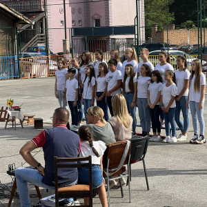 Школа у Трбушници организовала свечану приредбу за ђаке прваке (10)