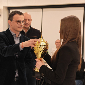 IMG-2da94b8baee4b694d061bcb56c8c7920-V