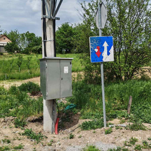  (1)